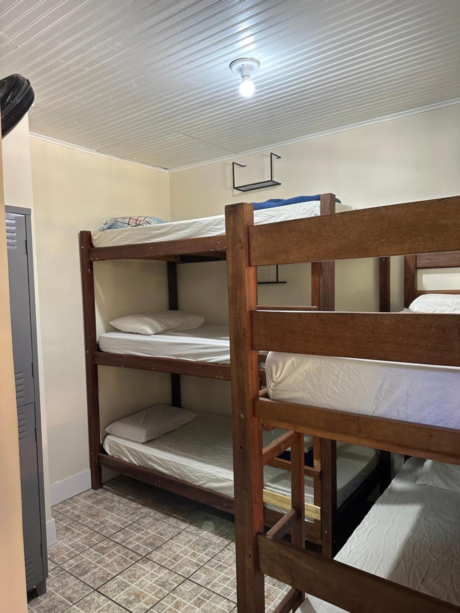 Mahalo Hostel Abraão Zewnętrze zdjęcie