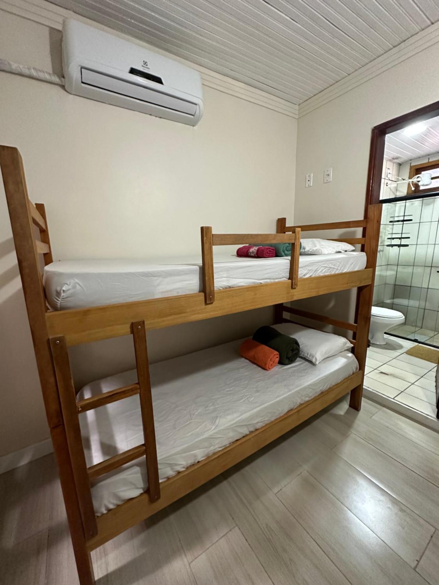 Mahalo Hostel Abraão Zewnętrze zdjęcie