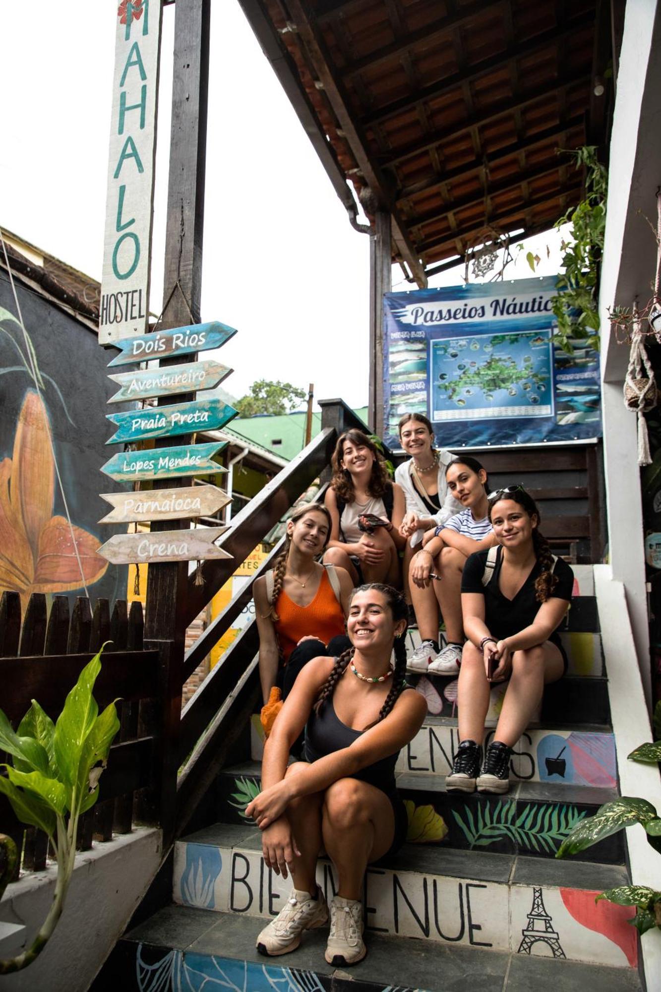 Mahalo Hostel Abraão Zewnętrze zdjęcie